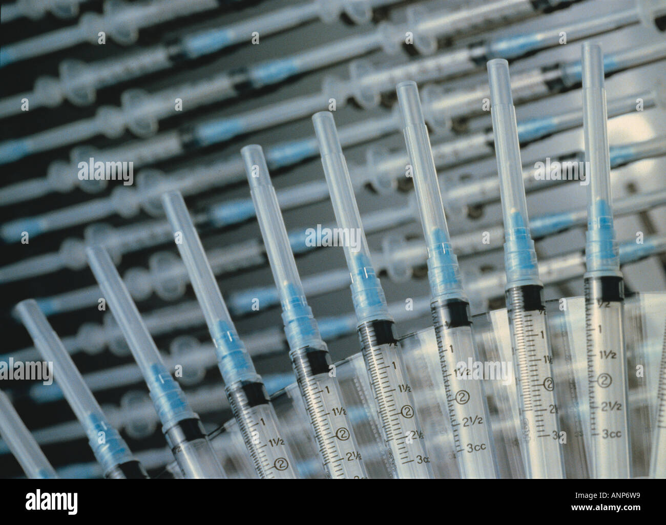 Close up d'un tableau de seringues Banque D'Images