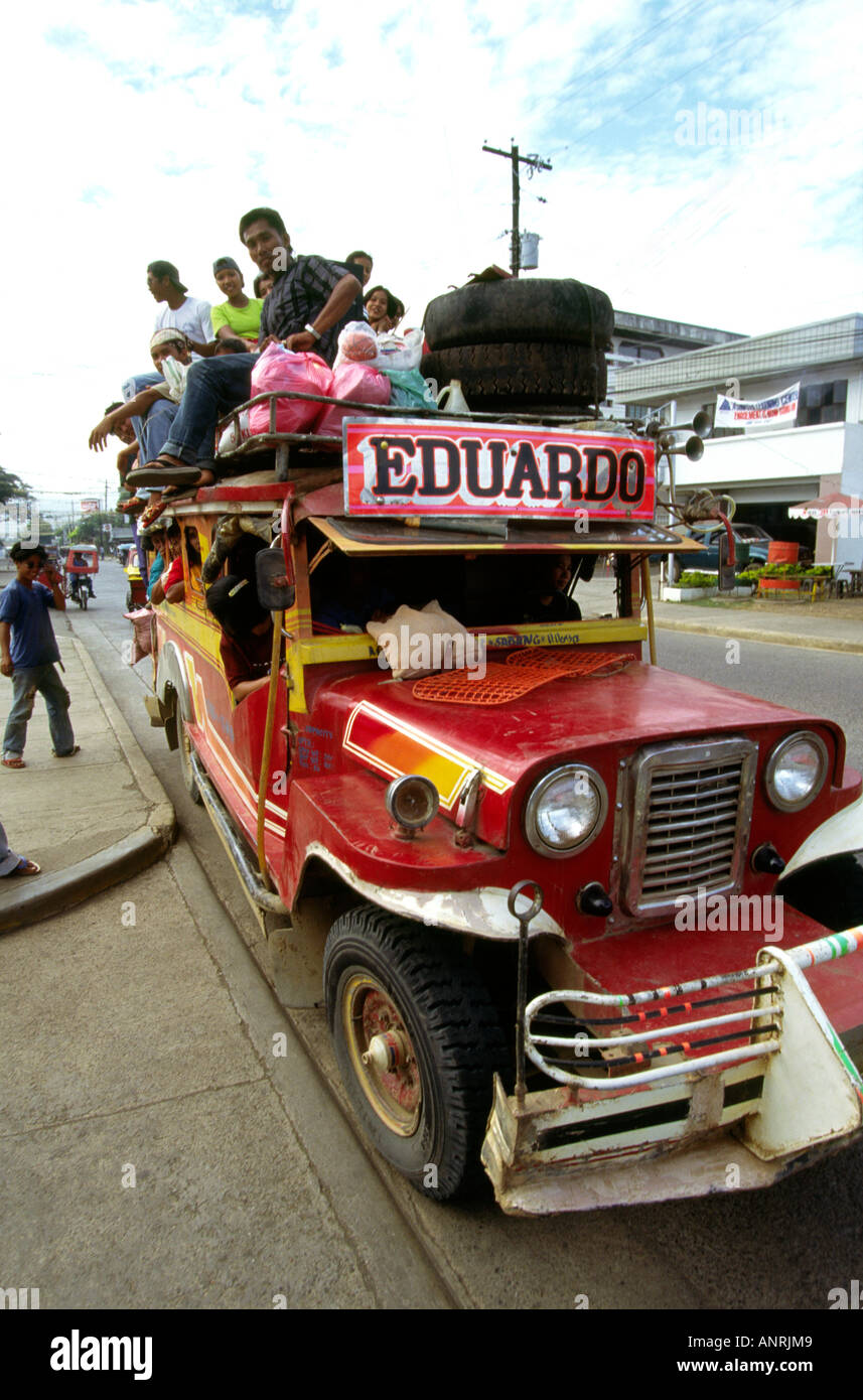 Philippines Palawan Puerto Princesa en Jeepney Rizal Avenue Banque D'Images