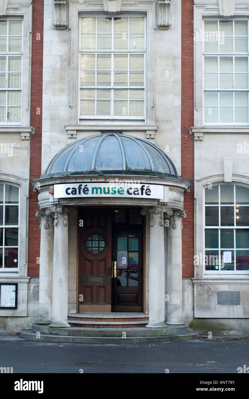 Cafe muse dans le Manchester museum Université de Manchester sur Oxford Road UK Banque D'Images