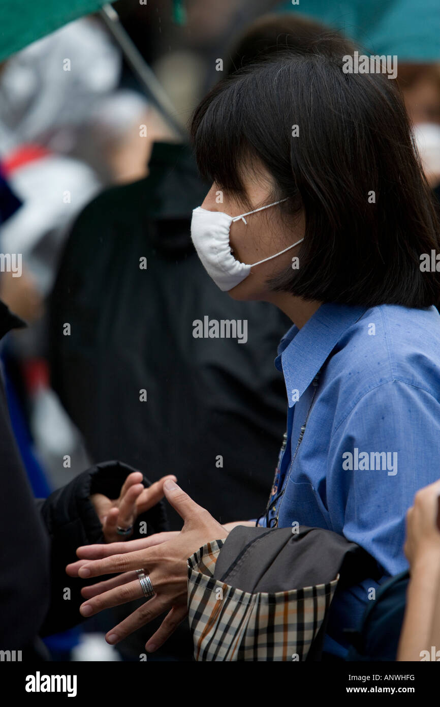 Touriste japonais portant un masque de Dublin Irlande Santé Banque D'Images