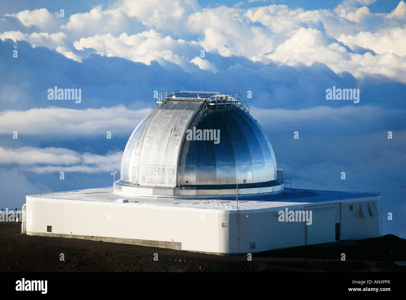 Télescope infrarouge de la NASA au sommet du volcan Mauna Kea à Hawaii Banque D'Images