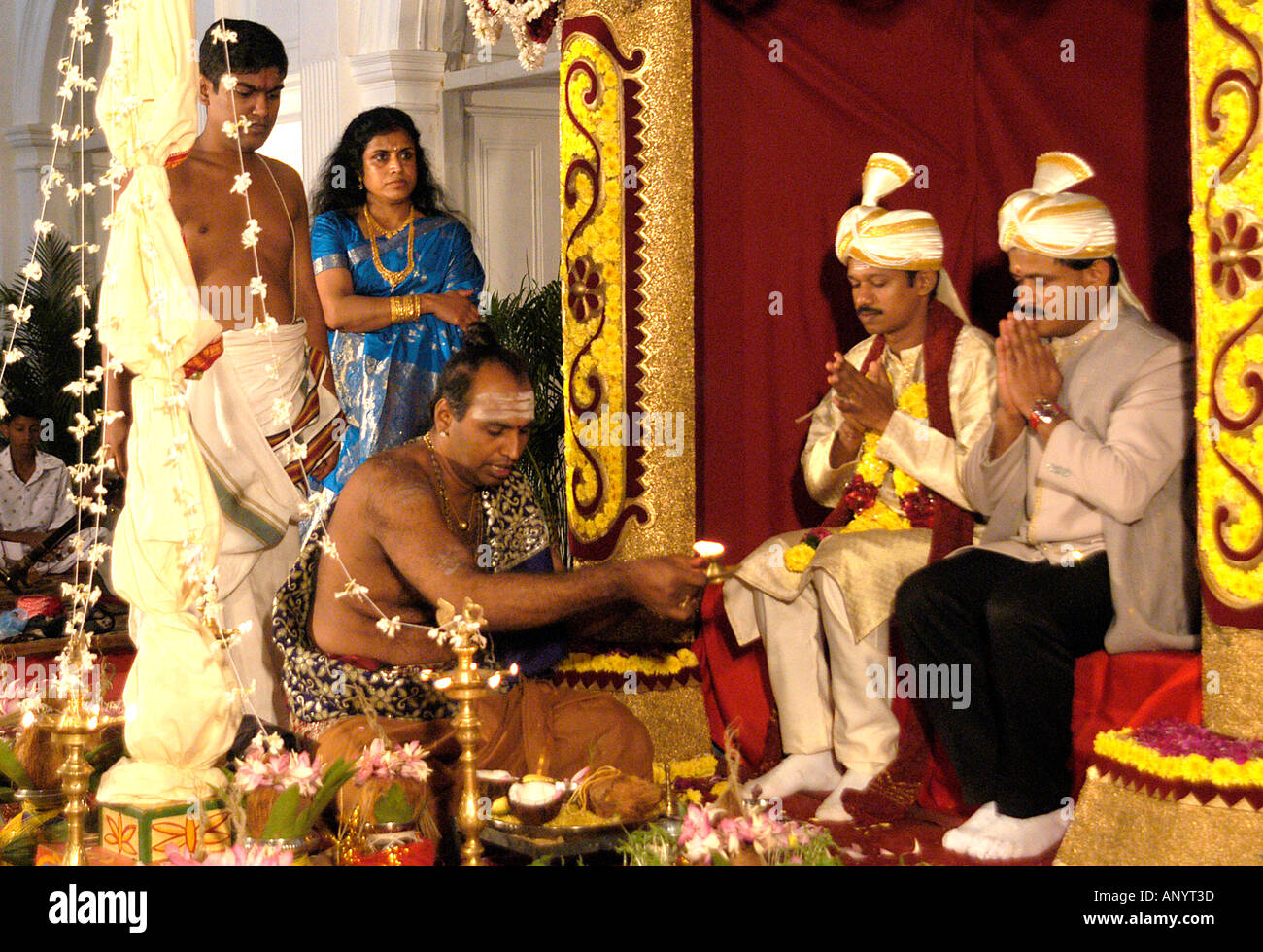 Mariage Mariage hindou saint homme femme Sri Lanka Banque D'Images