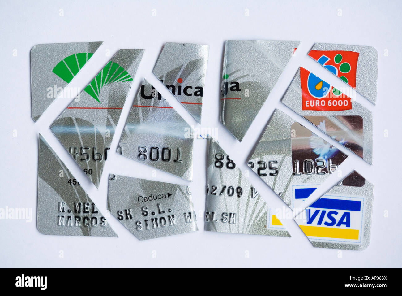 Carte de crédit coupées en morceaux Banque D'Images