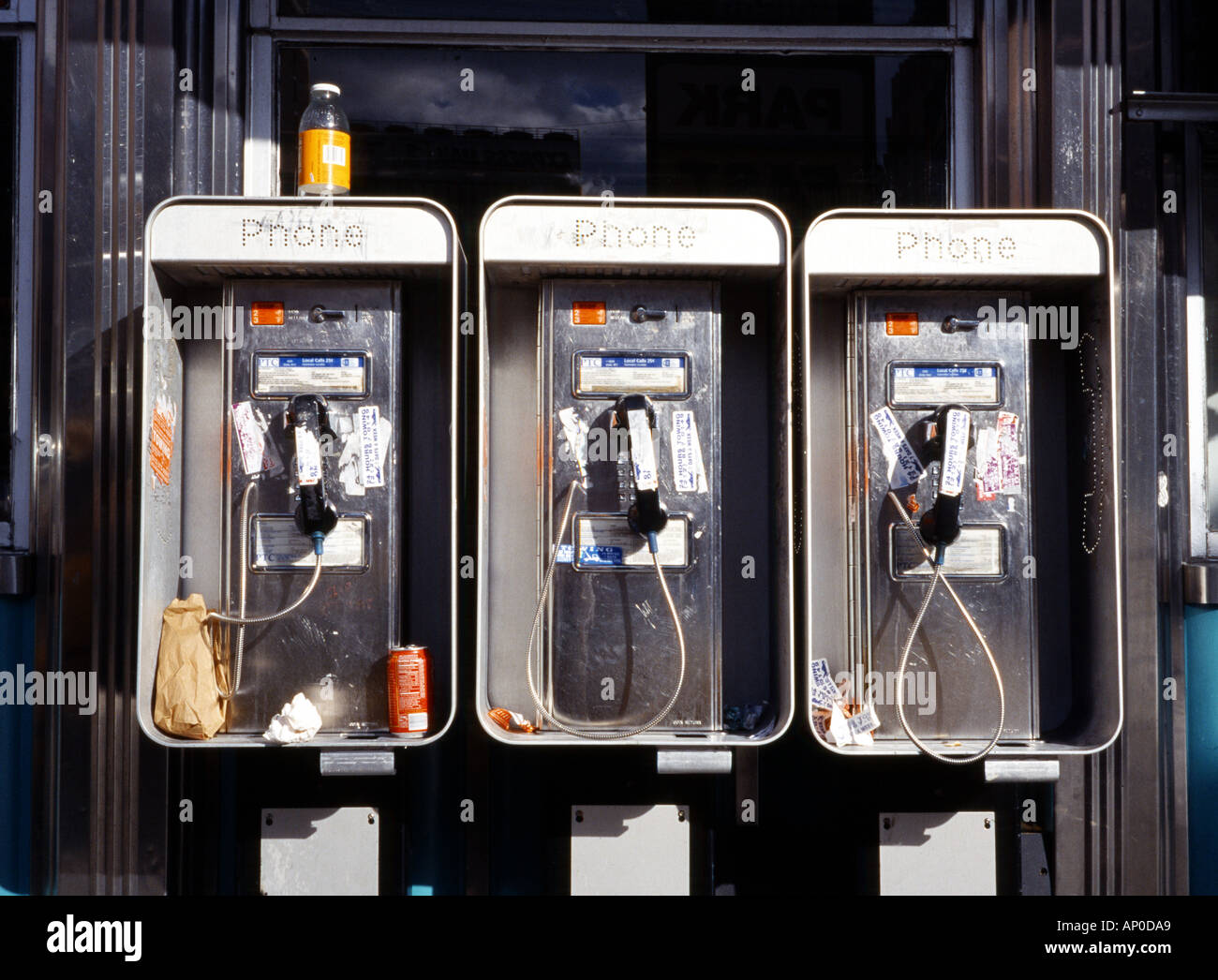 Cabine téléphonique à la New York Banque D'Images