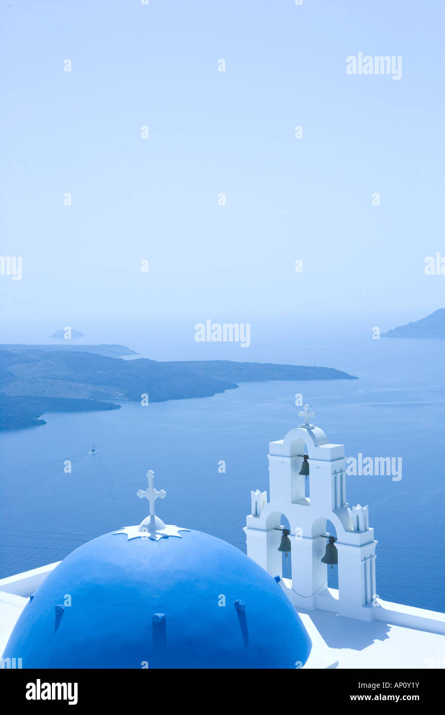 Cathédrale Orthodoxe bleu, Clocher, Fira, Santorini, Grèce Banque D'Images