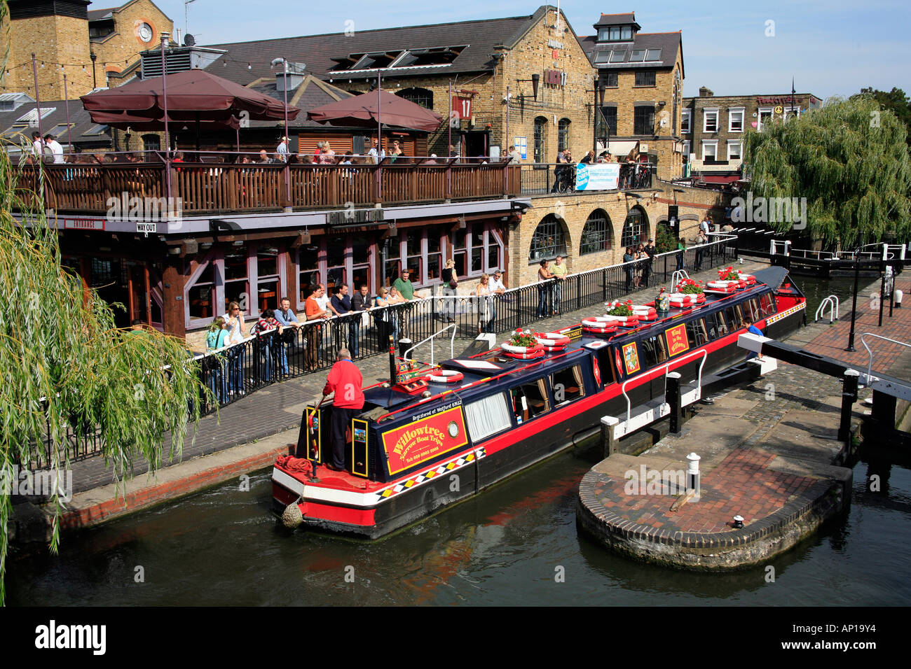 Marché de Camden Lock Canal et à Londres Banque D'Images