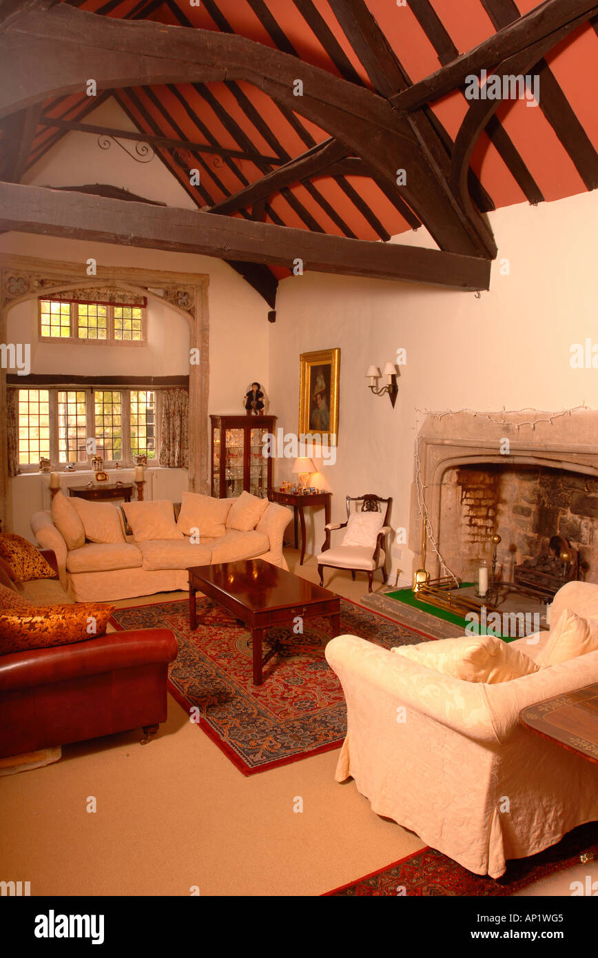 Le SALON D'UNE MAISON DE VILLE CLASSÉE GRADE DANS LES COTSWOLDS GLOUCESTERSHIRE UK Banque D'Images