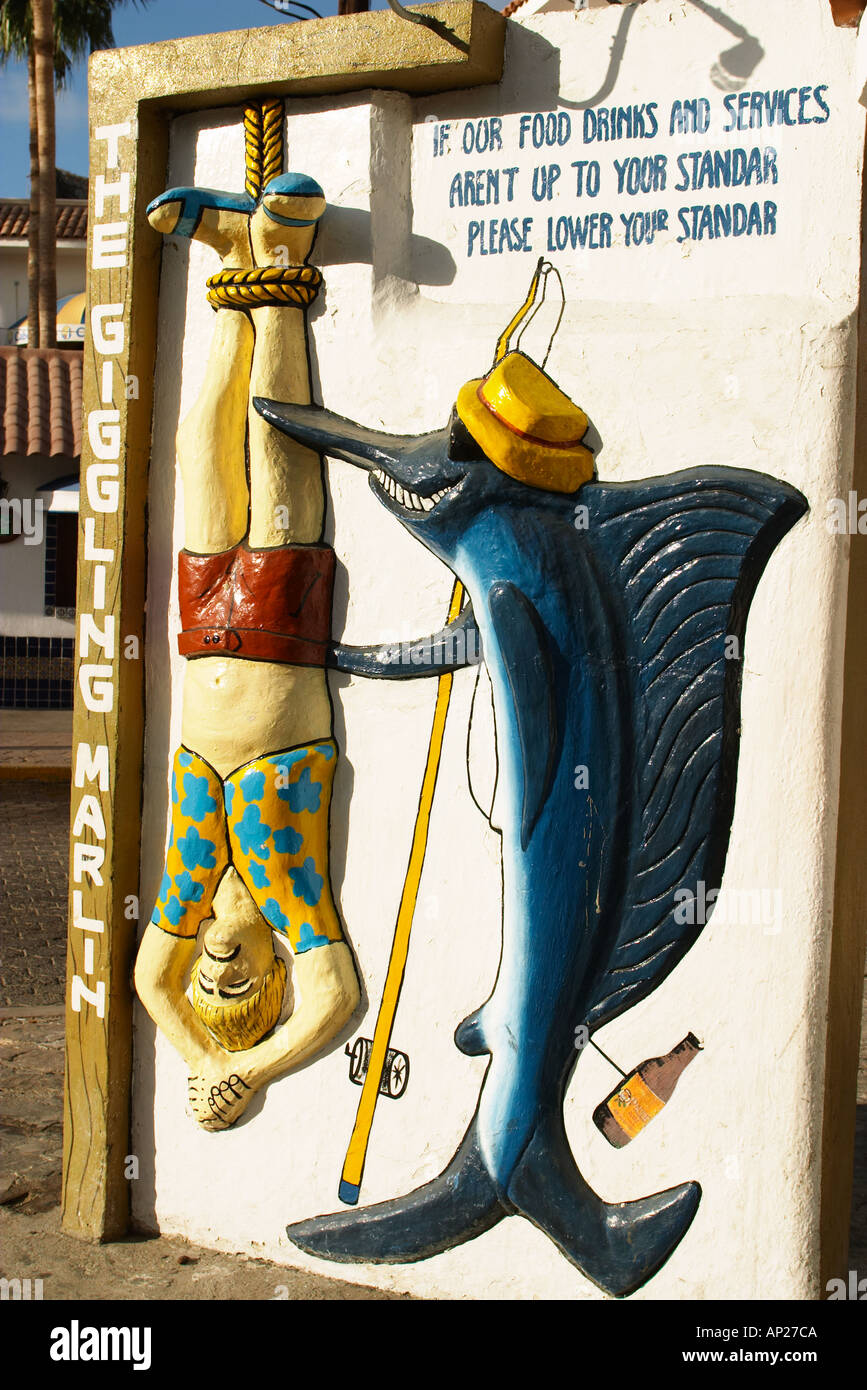 Mexique Cabo San Lucas Ricanant Marlin Restaurant Sign En Plein Air Avec L Homme Poisson Tete En Bas D Humour Photo Stock Alamy Mexique Cabo San Lucas Ricanant Marlin Restaurant Sign En Plein Air Avec L Homme Poisson Tete En Bas D Humour Photo Stock Alamy