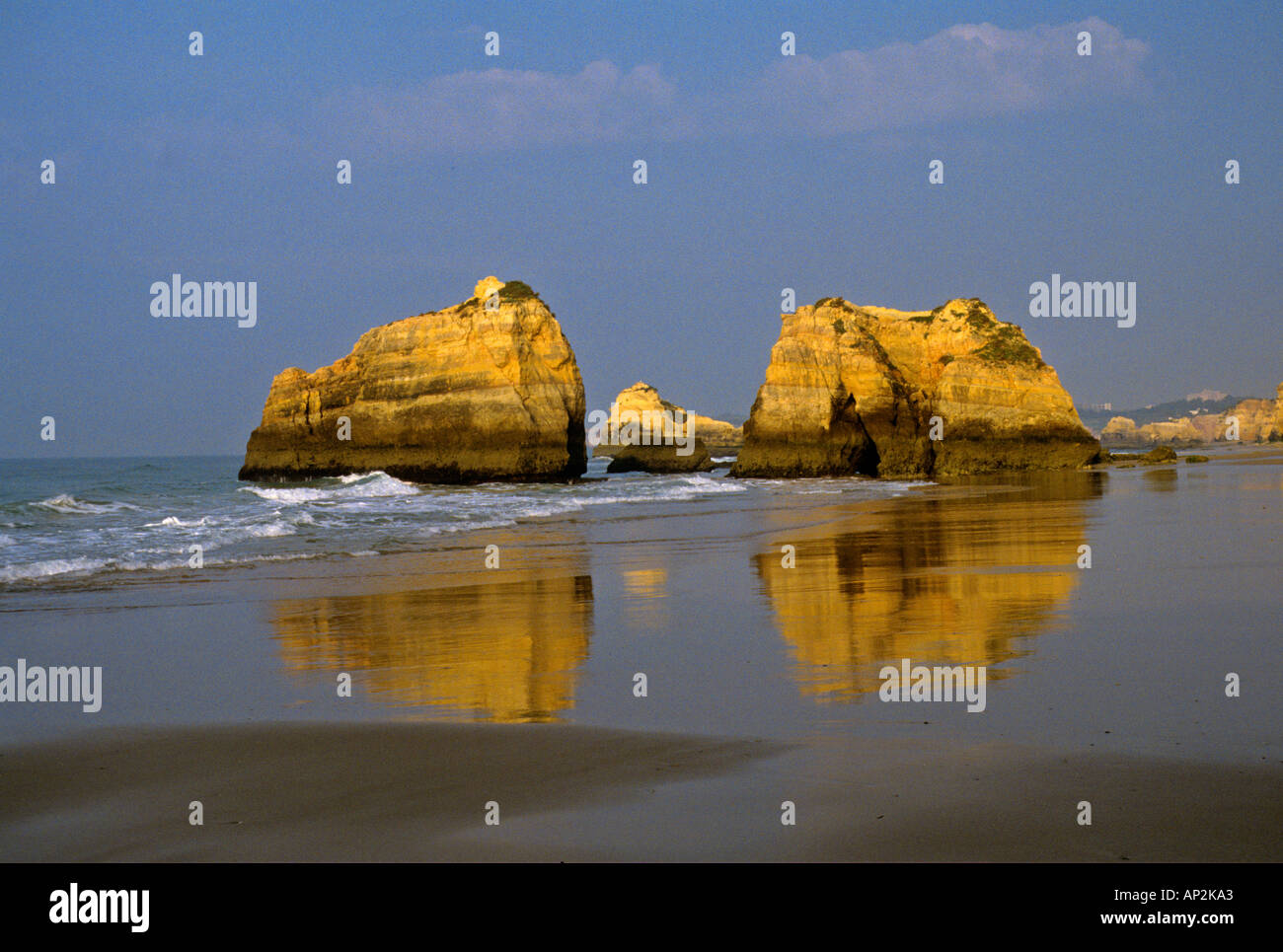 Des pierres à Praia da Rocha Algarve Portugal Europe Banque D'Images