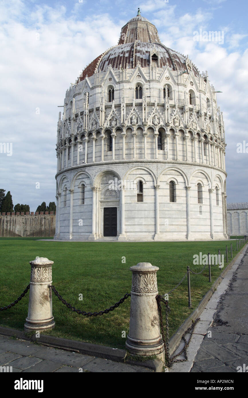 Baptistère, la Piazza dei Miracoli, Pisa, Italie. Banque D'Images