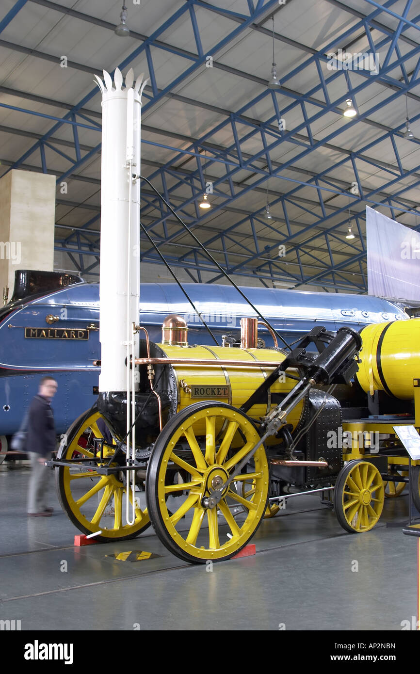 George Stephenson's rocket locomotive au York National Railway Museum Banque D'Images
