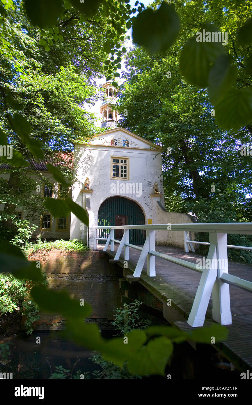 Gate Lodge, Château à douves, Dornum, Frise orientale, mer du Nord, Basse-Saxe, Allemagne Banque D'Images