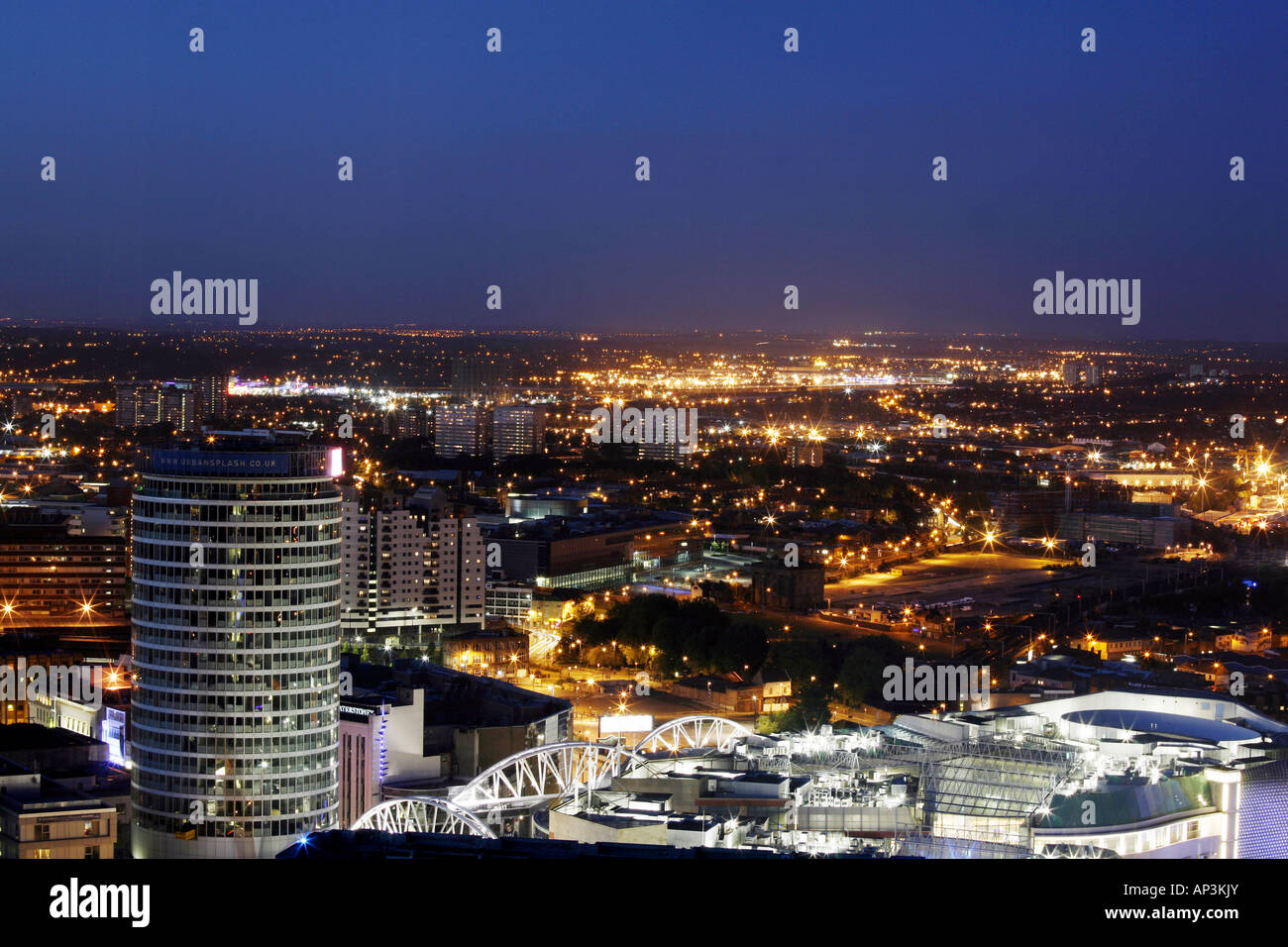 Birmingham City skyline montrant Rotunda et Eastside Banque D'Images
