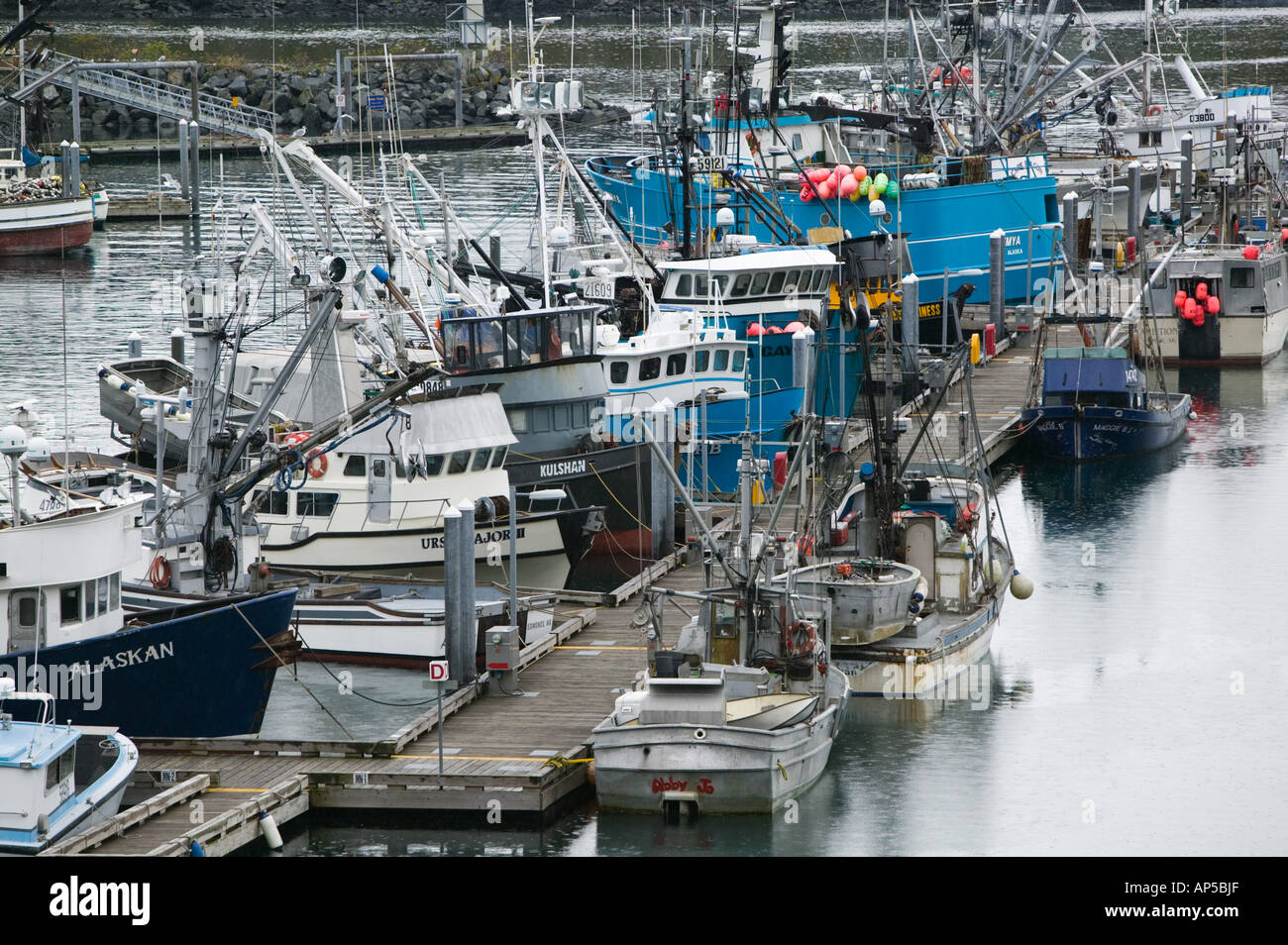 Fishing boat kodiak dock Banque de photographies et d’images à haute