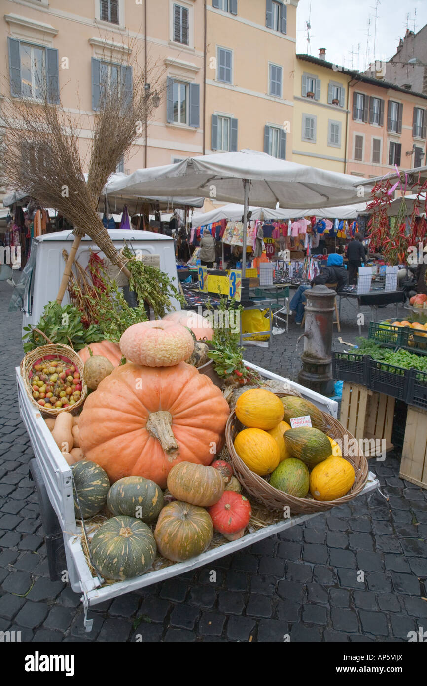 Marché dans le Campo de Fiori Rome Italie Banque D'Images