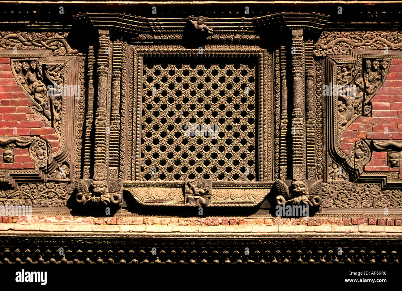 Le Népal Katmandou Durbar Square Kumari Bahal accueil de déesse vivante fenêtre sculptée Banque D'Images