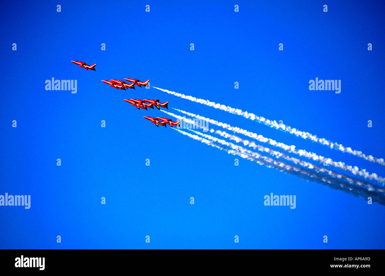 Les flèches rouges aerobatics display team flying en Angleterre. Banque D'Images
