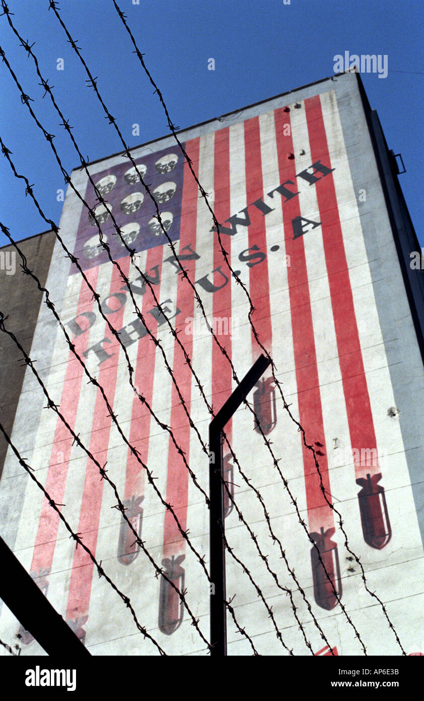 A bas les USA Iran Téhéran murales de propagande Banque D'Images