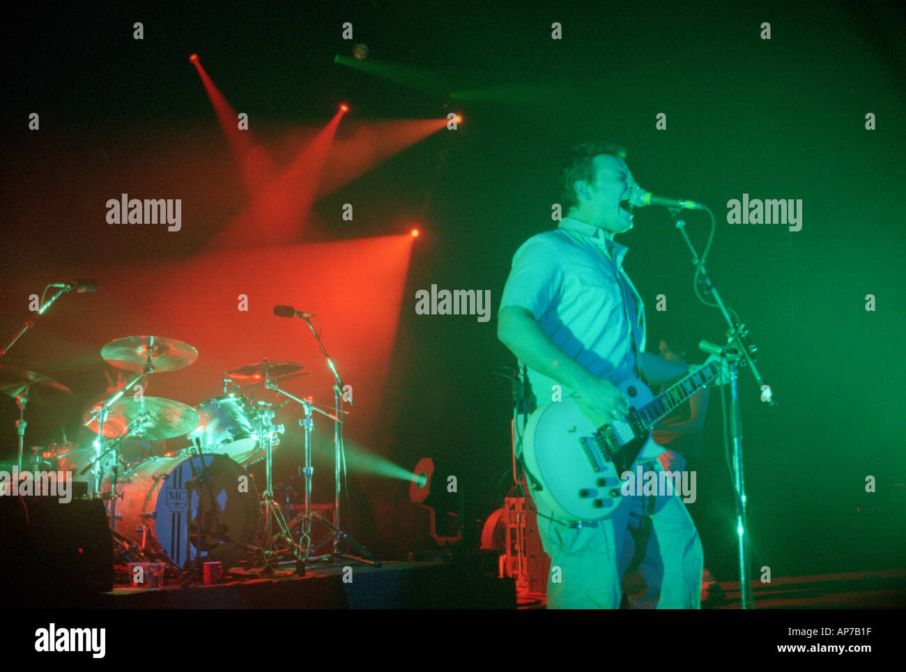 James Dean Bradfield avec le chanteur Marc Lavoine Banque D'Images