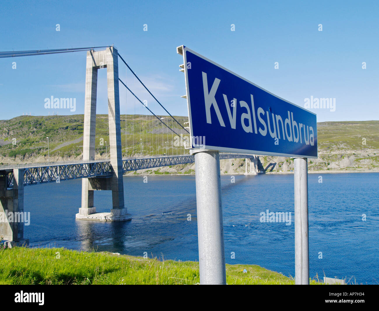 Kvalsund, pont, inscrivez-Kvalsundbrua Banque D'Images