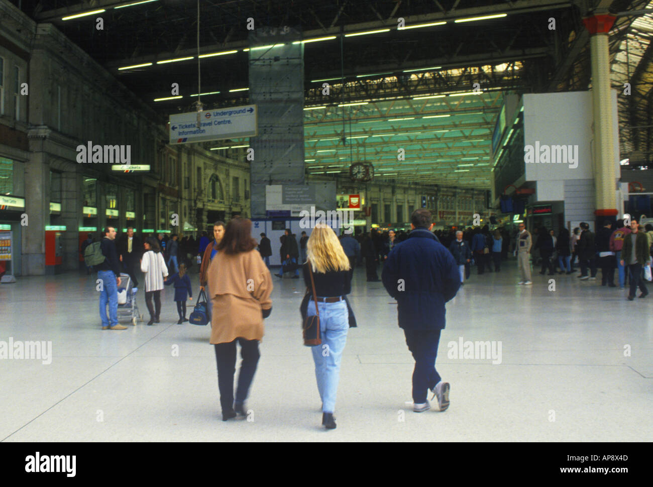 Angleterre UK London Waterloo Gare voyageurs Terminal Banque D'Images