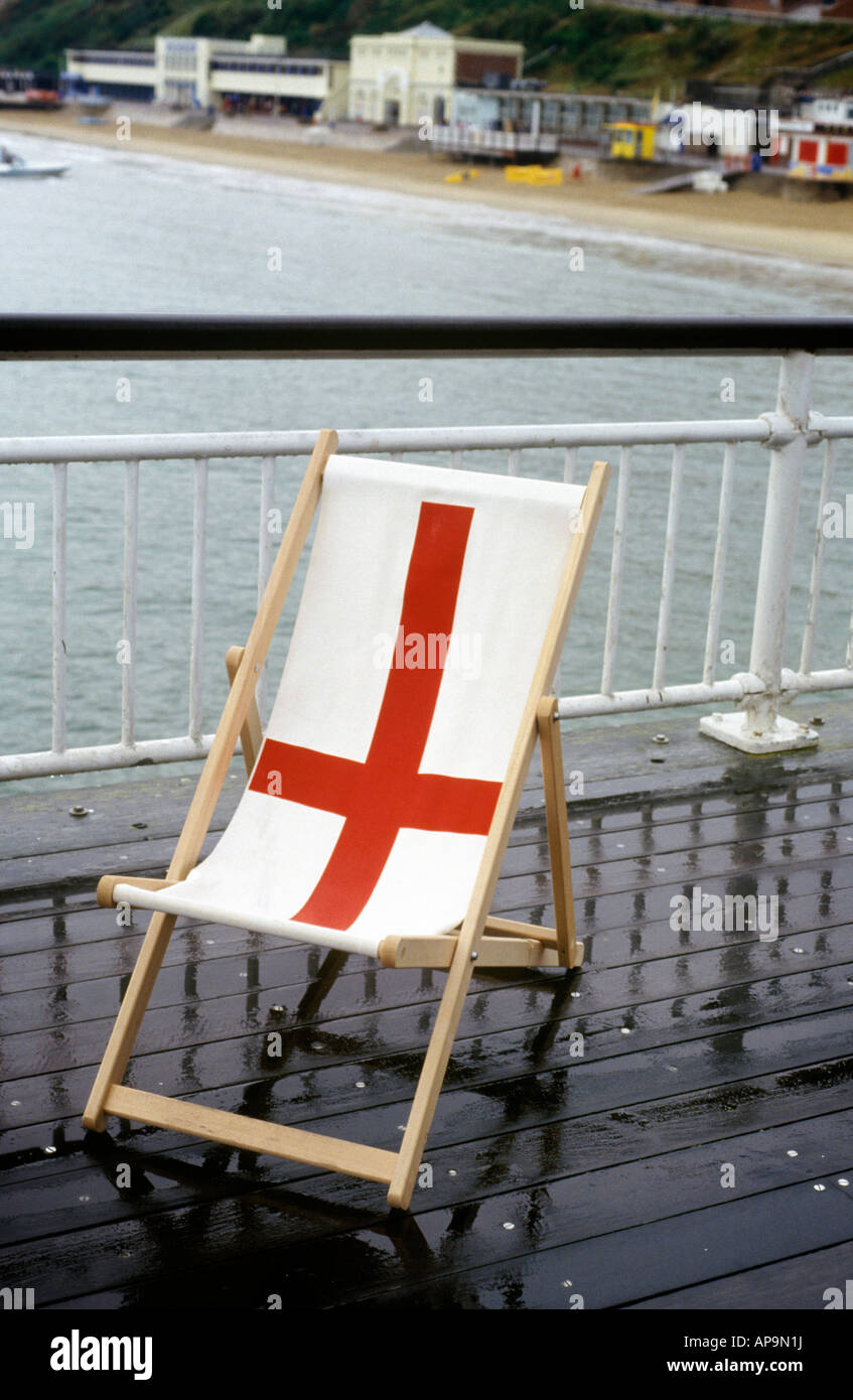 Un transat sur Bournmouth pier UK Banque D'Images