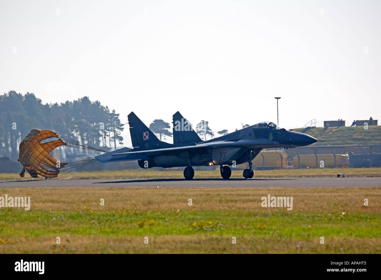 Polish Air Force MiG-29 Fulcrum trailing jet parachute de freinage Banque D'Images