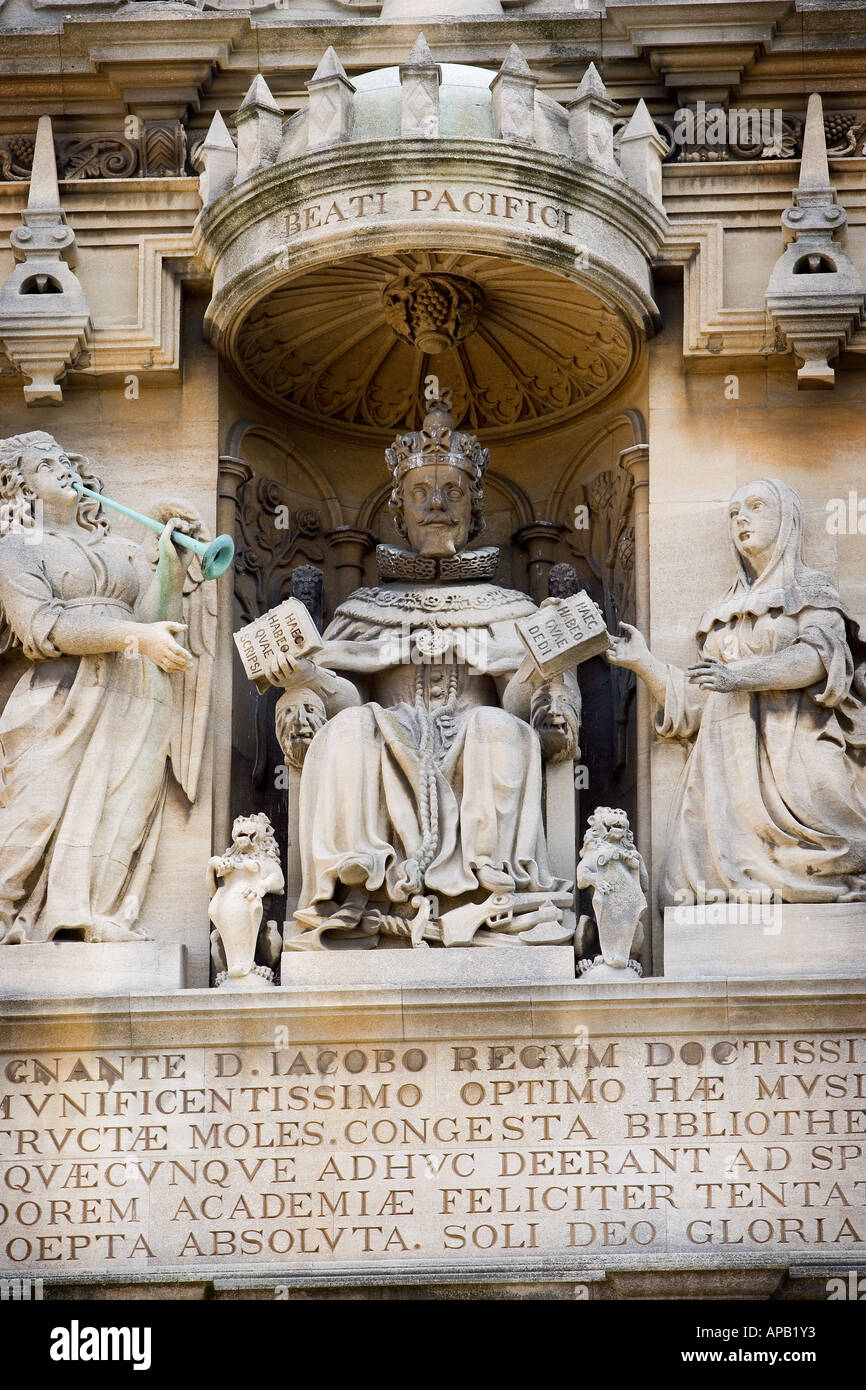 La sculpture à l'ancienne école Quadrangle Bodleian Library Oxford University, Oxford Banque D'Images