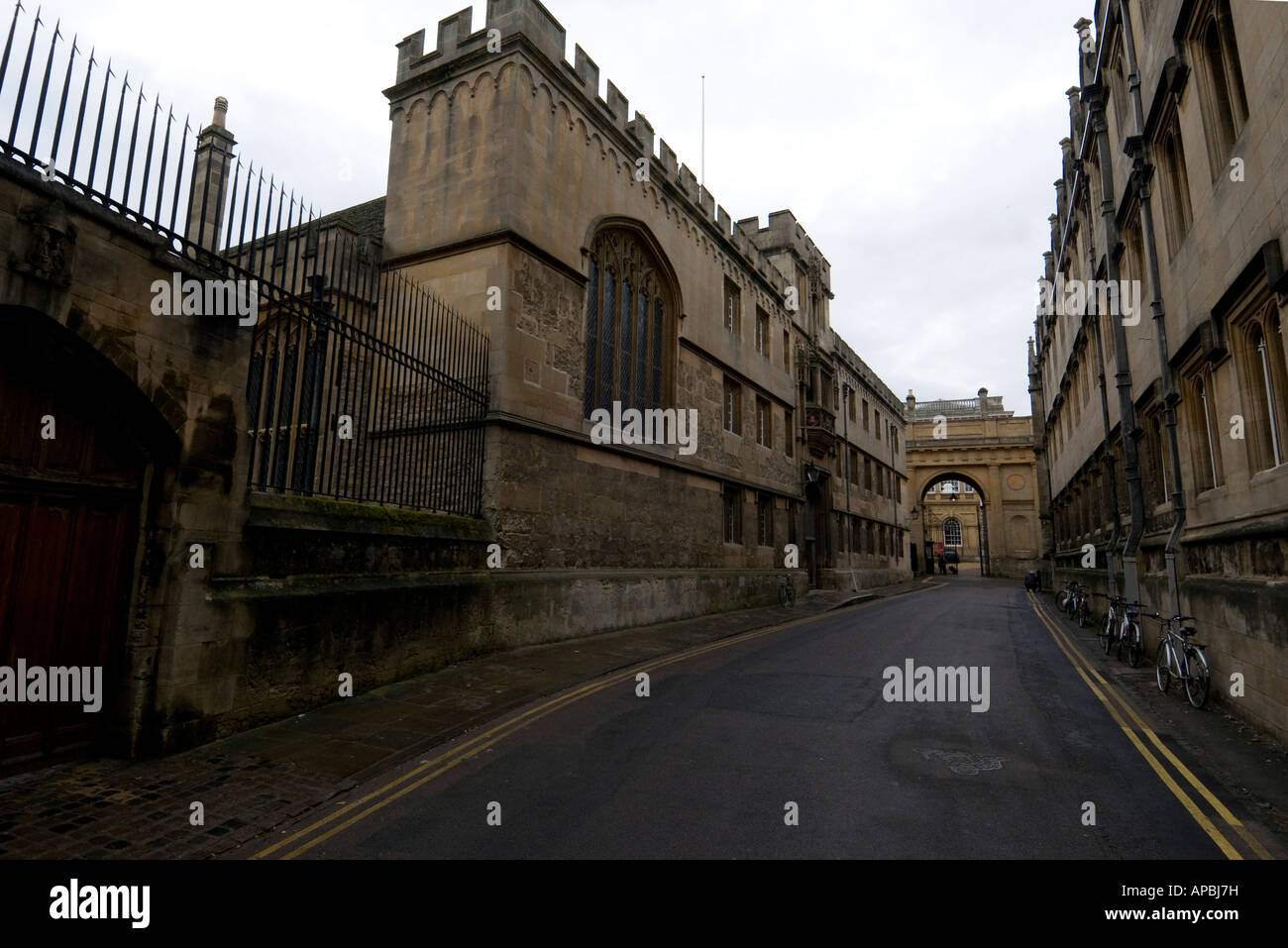 Christ Church Gatehouse et Corpus Christi College d'Oxford de la rue Merton Banque D'Images