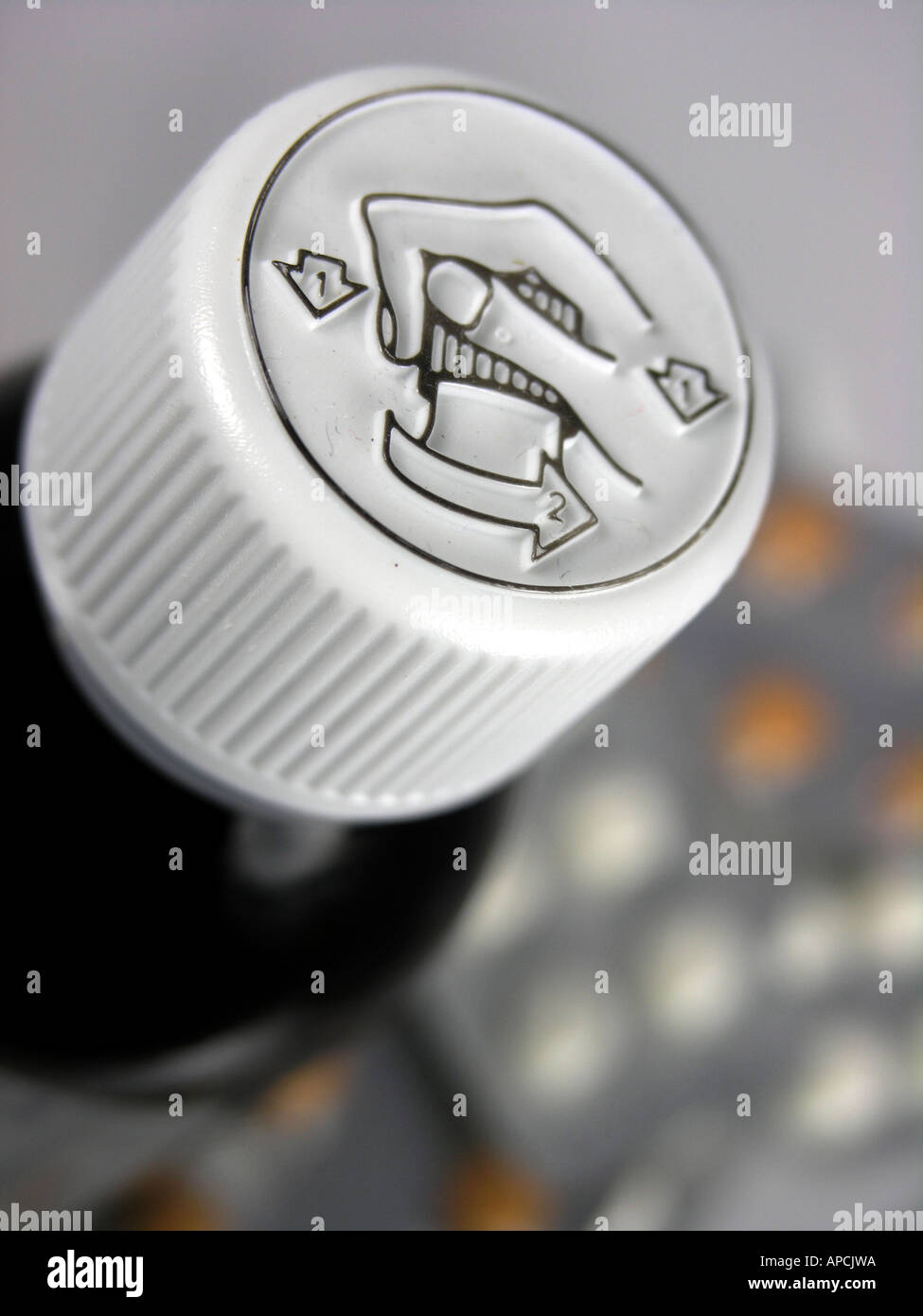 Flacon de médicaments avec bouchon de sécurité Banque D'Images