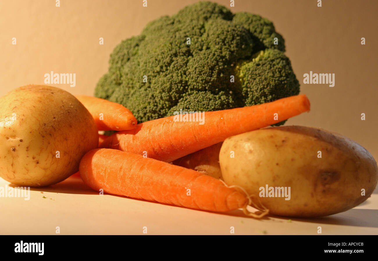 Des légumes sur une table Banque D'Images