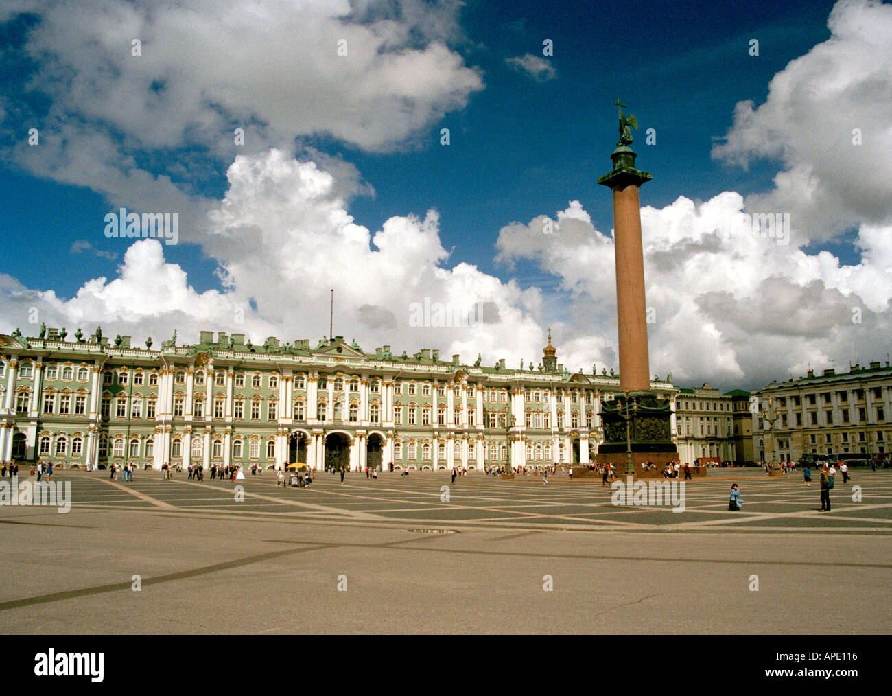 La place du palais et l'Ermitage, Saint-Pétersbourg, Russie Banque D'Images