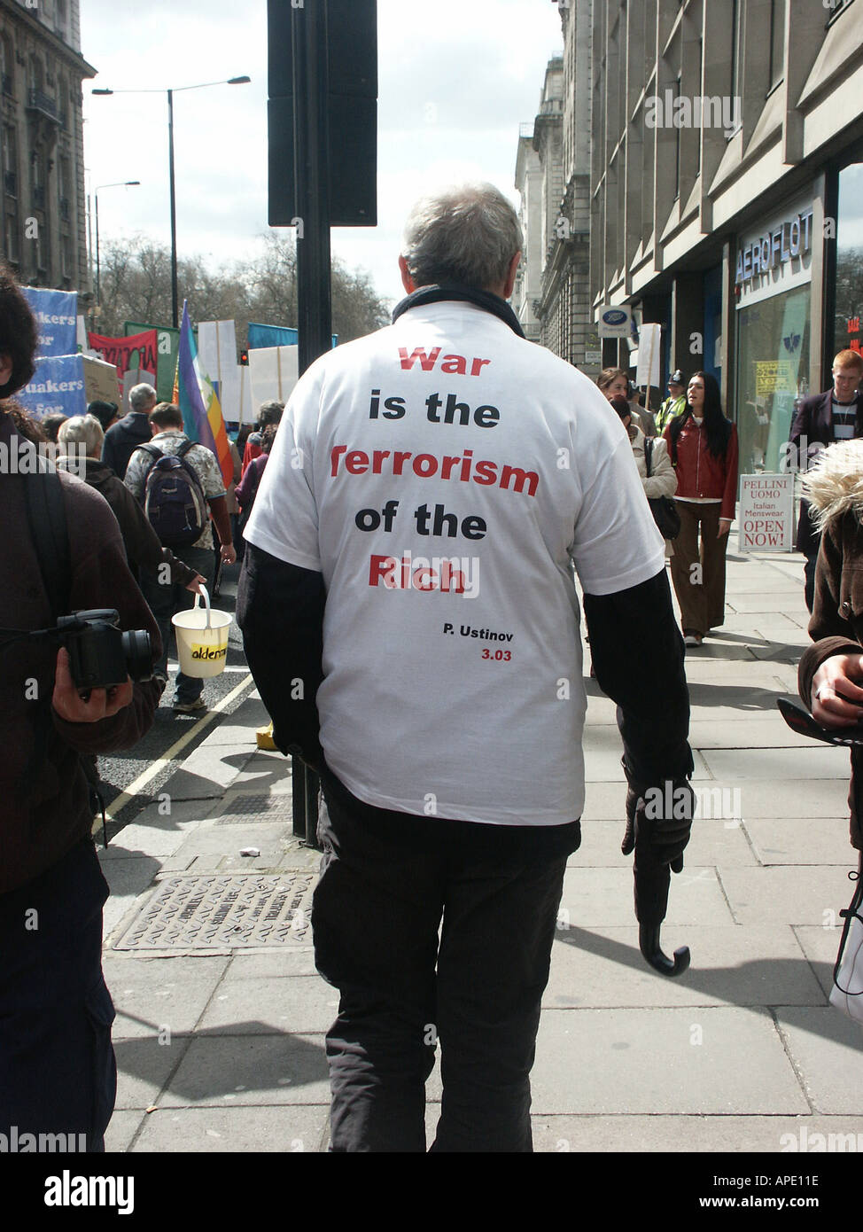 Le terrorisme T Shirt Aldermaston CND mars 9 avril 2004 Londres Banque D'Images