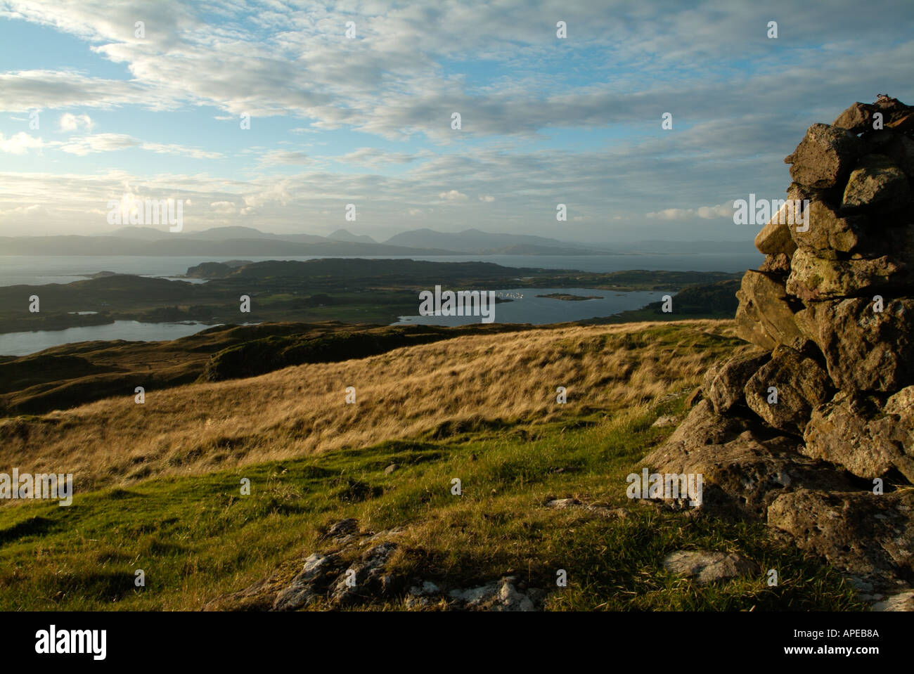 Vue sur les Hébrides intérieures Luing Seil près de Loch Melfort Bute Argyll Ecosse Banque D'Images