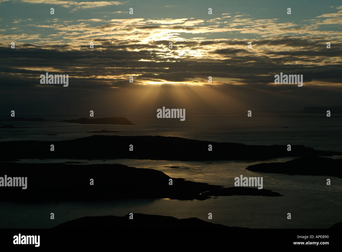 Coucher de soleil sur l'Hébrides intérieures Luing Seil près de Loch Melfort Bute Argyll Ecosse Banque D'Images