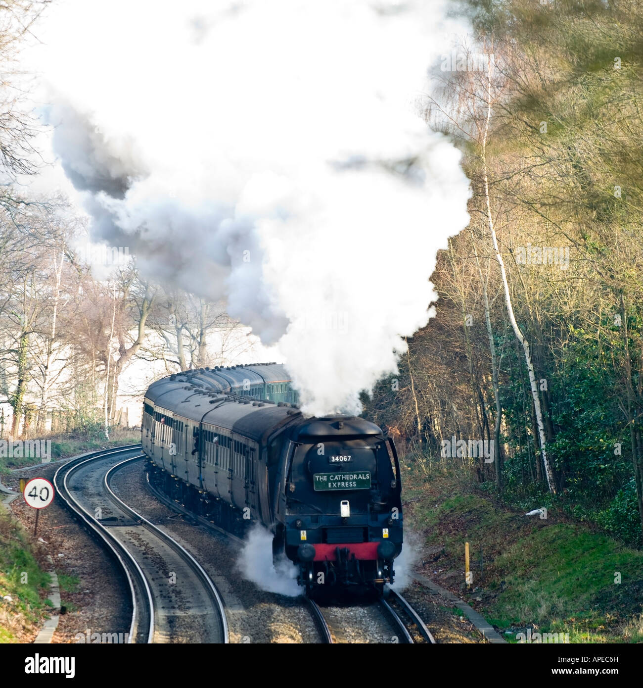 Tangmere 34067 Locomotive à vapeur sur la voie ferrée près de Guildford Surrey England UK Banque D'Images