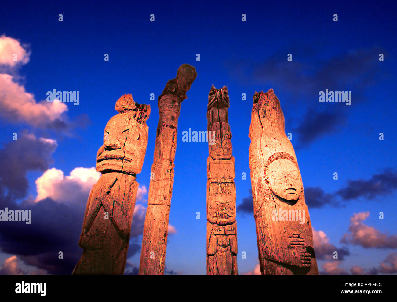 Meubles anciens totems Alaska Banque D'Images