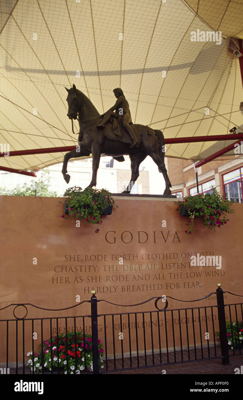 La statue de Lady Godiva Broadgate Coventry Banque D'Images