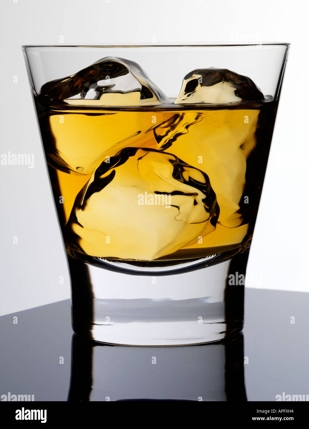 VERRE DE RHUM Banque D'Images