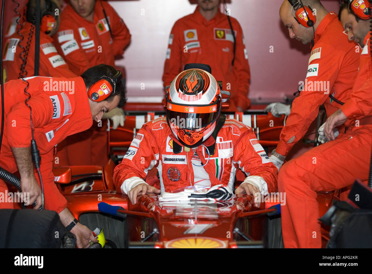 Kimi RAEIKKOENEN (FIN) dans la Ferrari F2008 voiture de Formule 1 Banque D'Images