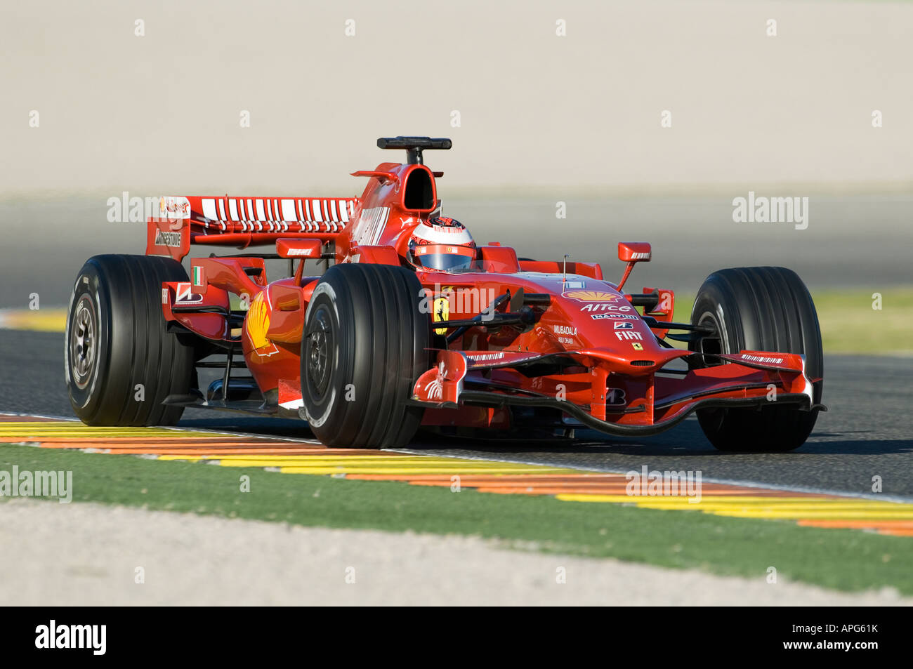 Kimi RAEIKKOENEN (FIN) dans la Ferrari F2008 voiture de Formule 1 Banque D'Images