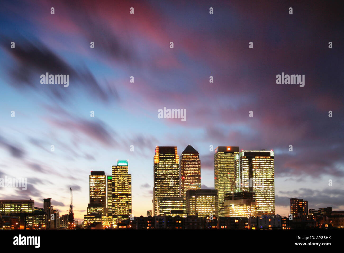 Nuit à Canary Wharf Banque D'Images