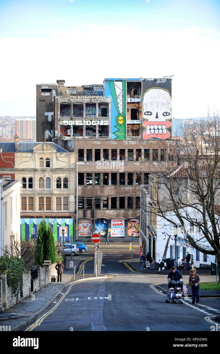 Travailler en GRAFFITI STOKES CROFT BRISTOL Banque D'Images