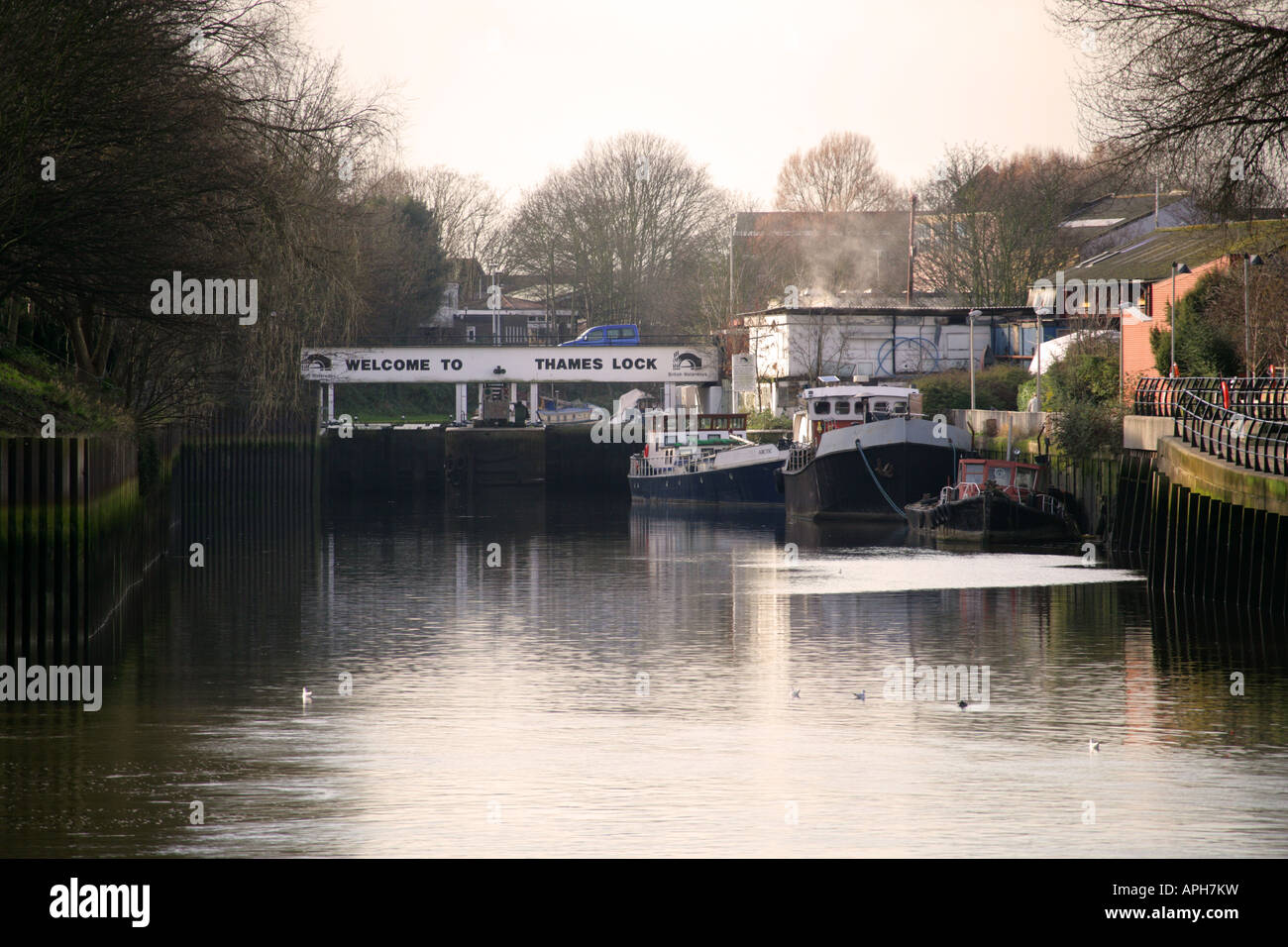 Blocage de la Tamise où le Grand Union Canal répond à la Tamise à Brentford Banque D'Images