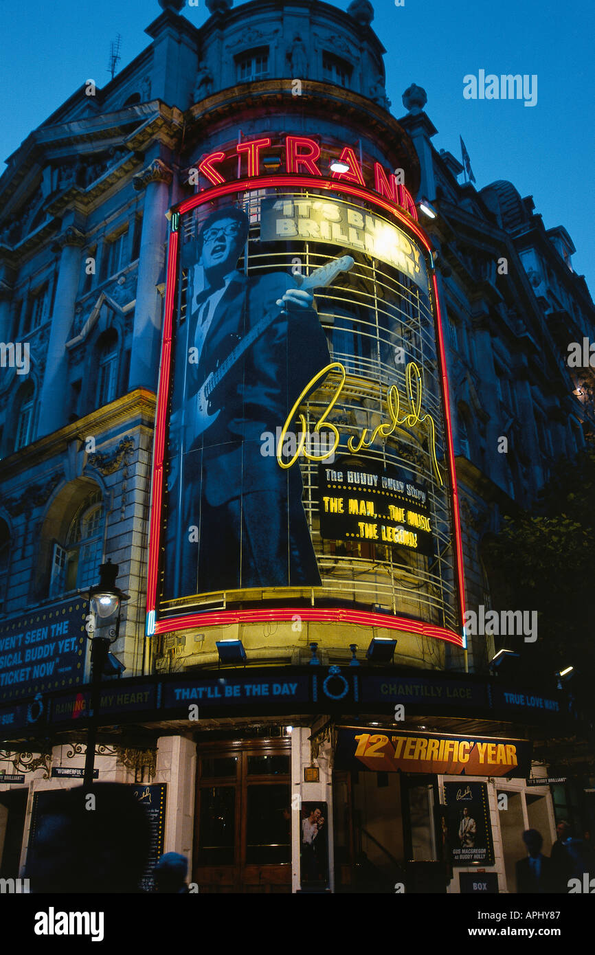 Le Strand Theatre montrant la encore de Buddy maintenant appelé le Novello Theatre London England Banque D'Images