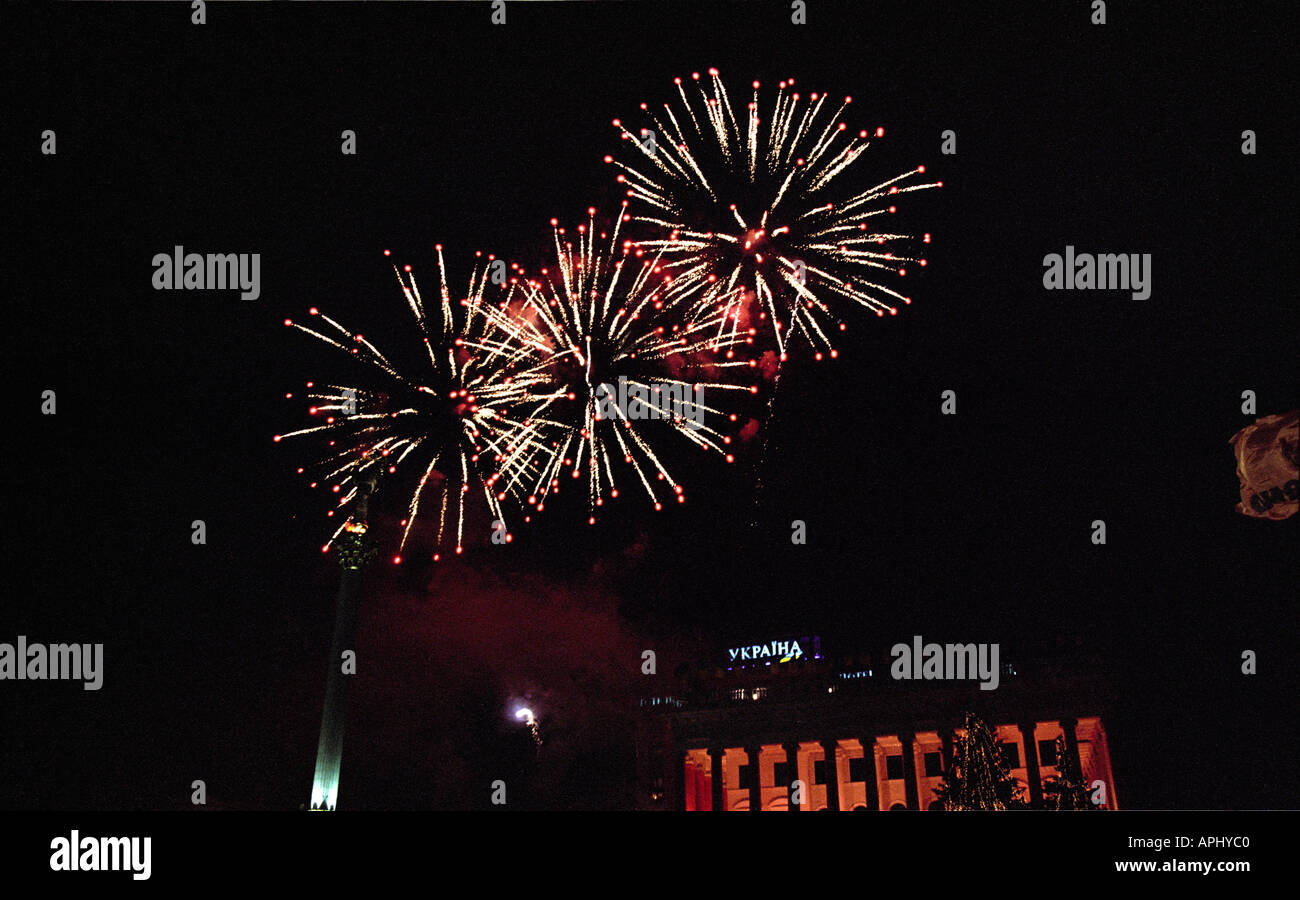 Révolution Orange, Nezaleznosty Maydan, Iouchtchenko, l'Ukraine, l'Ukraine, Kiev, Kiev, 2004, Timoshenko, Ianoukovitch, salue la démocratie Banque D'Images