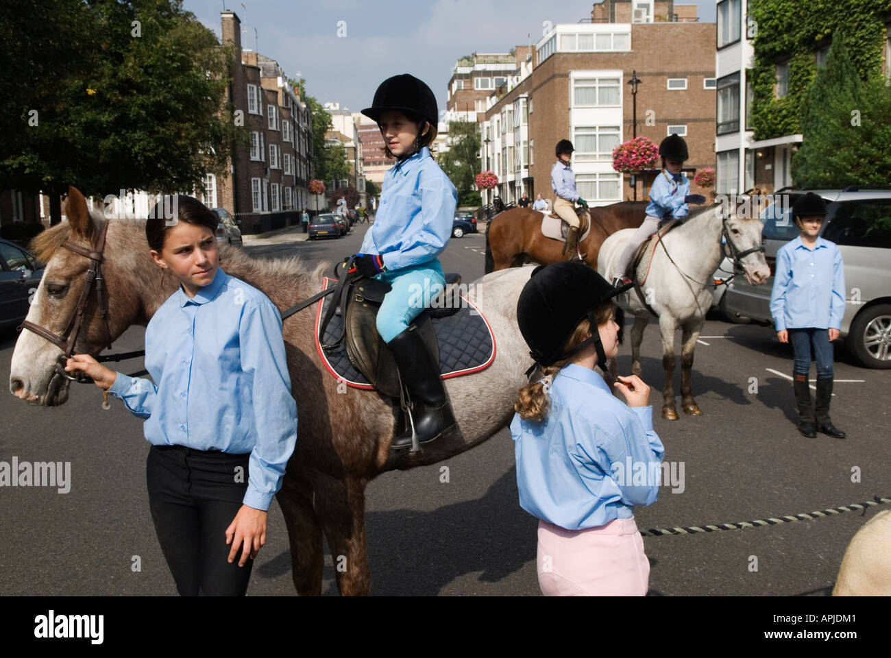 Pony Club Girls à Horsemans Sunday, St Johns Parish Church, Hyde Park, Londres Angleterre des années 2006 2000 UK HOMER SYKES. Banque D'Images