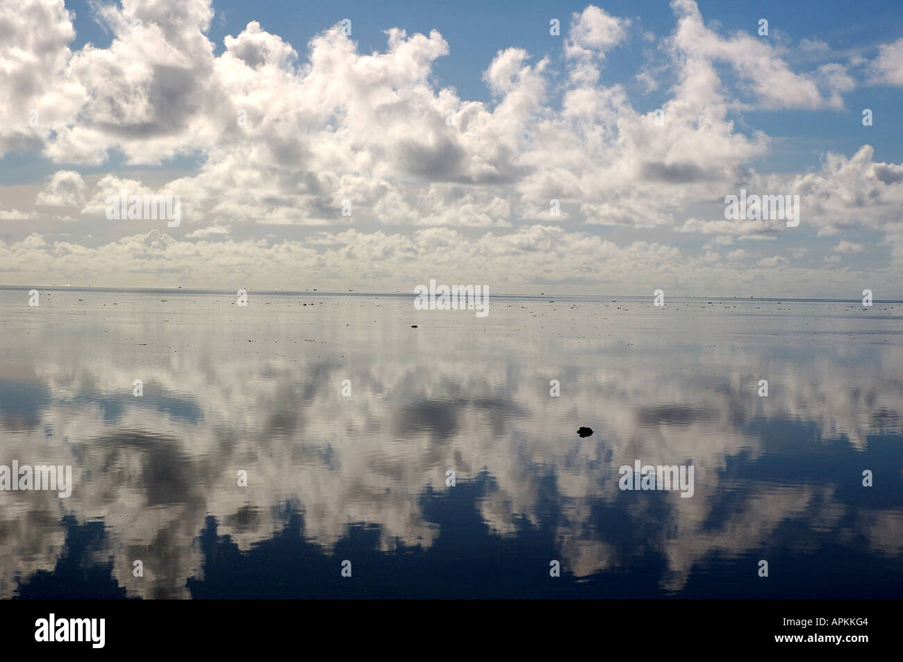 Reflets de nuages Pacifique Sud Banque D'Images