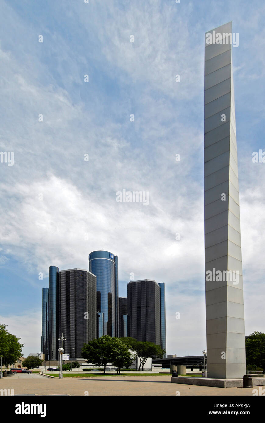Le centre-ville de Detroit Michigan MI comme affichage de la Hart Plaza symbolisant le Michigan s'héritage du travail Vue transcendant Banque D'Images