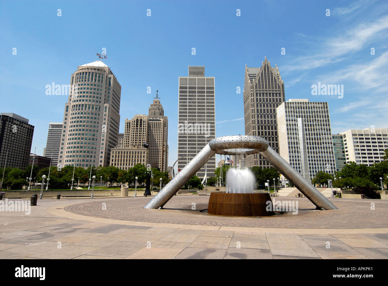 Le centre-ville de Détroit au Michigan en vue de la Hart Plaza symbolisant le Michigan s'héritage du travail Vue transcendant Banque D'Images